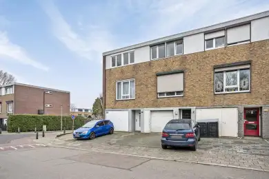 De Gasperistraat 18